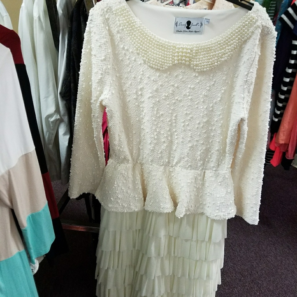 Dainty Jewell's dress